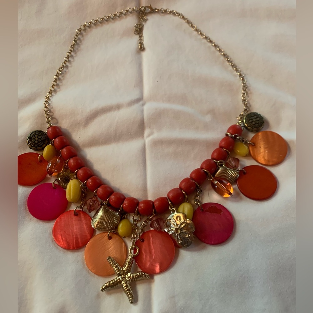 New York & Company peach and coral beachy statement necklace